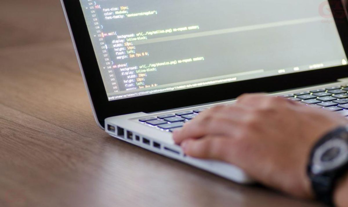 The Many Benefits of Utilizing a Customized Software program Growth Firm